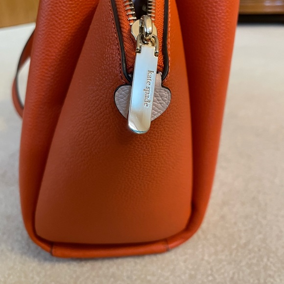 Orange 2022 Kate Spade. - Picture 6 of 9